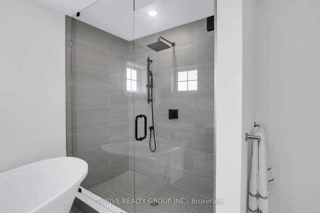 1639 Upper Ave West, House other with 4 bedrooms, 3 bathrooms and 4 parking in London ON | Image 24
