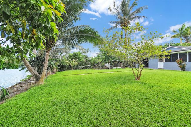 324 Davis Rd, House other with 5 bedrooms, 2 bathrooms and null parking in Palm Springs FL | Image 35