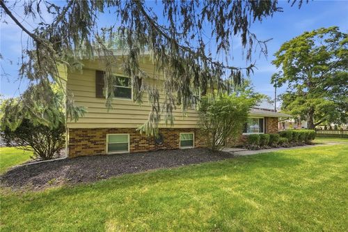 3789 New Carlisle Pike, Springfield, OH, 45504-3526 | Card Image