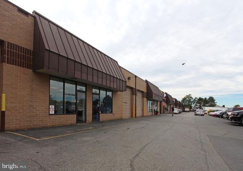 8192-8192 Beechcraft Ave, GAITHERSBURG, MD, 20879-1586 | Card Image