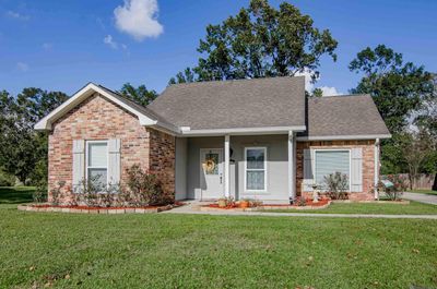 38428 Silverstone Ave, House other with 3 bedrooms, 2 bathrooms and null parking in Prairieville LA | Image 3