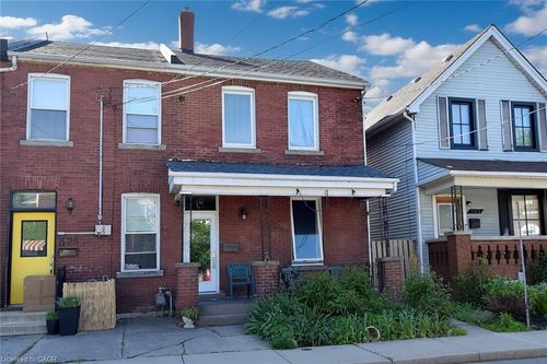 377 Macnab St N, Hamilton, ON, L8L1K9 | Card Image