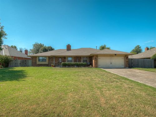 7104 Nw 32nd St, Bethany, OK, 73008-3802 | Card Image