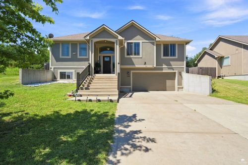 1808 Buckshot Dr, Junction City, KS, 66441-4309 | Card Image