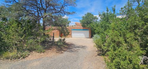 708 Juniper Dr, Santa Fe, NM, 87501-1328 | Card Image