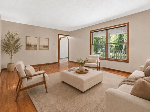 238 Glen Cir, River Falls, WI, 54022-8012 | Card Image