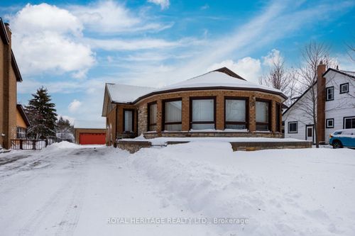 31 Wellington St, Beaverton, ON, L0K1A0 | Card Image