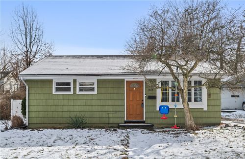 1209 Vermont Ave, Aliquippa, PA, 15001-4140 | Card Image