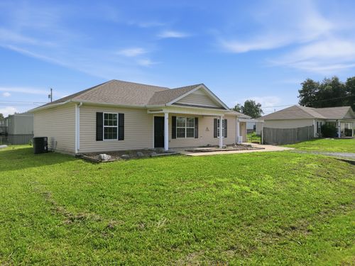 204 Cottonwood Dr, Shelbyville, TN, 37160-2454 | Card Image