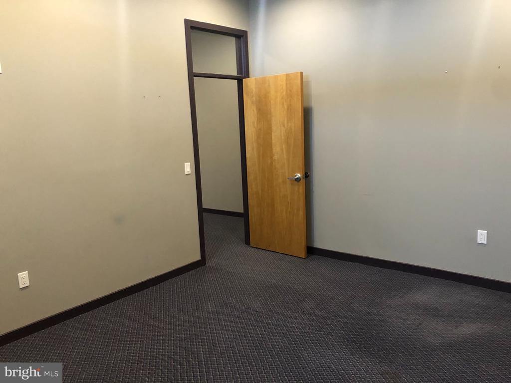 Commercial Lease in BALTIMORE 4