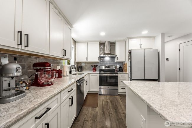 24028 6 Th Pl W, House other with 4 bedrooms, 4 bathrooms and 2 parking in Bothell WA | Image 15