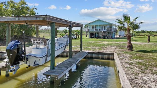 540 Bayou Ave, Anahuac, TX, 77514-2719 | Card Image