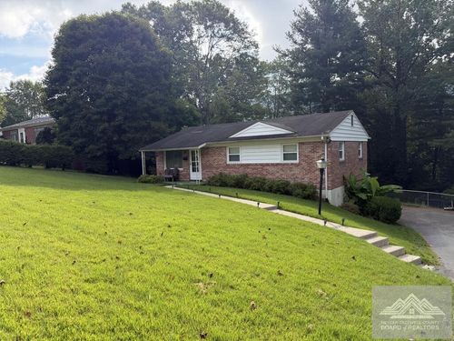 420 Monterey Hill, Bluefield, WV, 24701 | Card Image