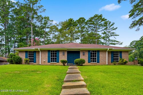 41 Sagewood Dr, Brandon, MS, 39042-2527 | Card Image