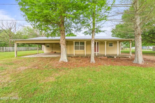 132 Canary Ln, Duson, LA, 70529-3827 | Card Image