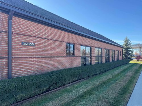 35050 23 Mile Rd, New Baltimore, MI, 48047-3606 | Card Image