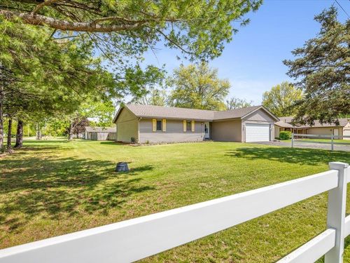 11649 Dorothea Avenue, Machesney Park, IL, 61115 | Card Image