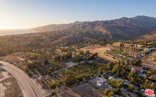 29081 Pacific Coast Highway, Malibu, CA, 90265 | Card Image