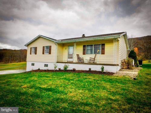 195 Swan Rd, Hollidaysburg, PA, 16648-5203 | Card Image