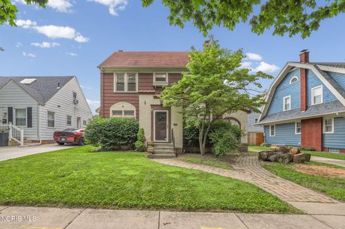 4523 Overland Pkwy, Toledo, OH, 43612-2235 | Card Image