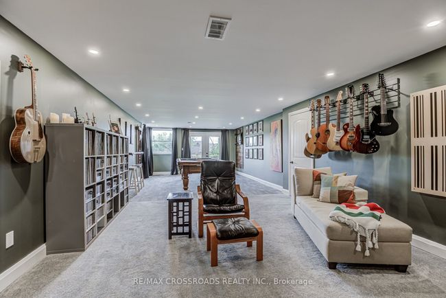 89 Gentlebreeze Dr, House other with 4 bedrooms, 4 bathrooms and 16 parking in Plainfield ON | Image 34