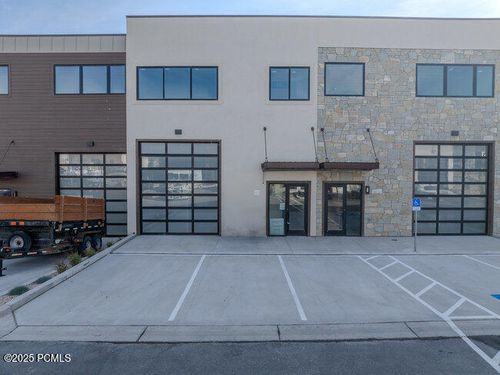 50-4518 Forestdale Dr, Park City, UT, 84098-5998 | Card Image