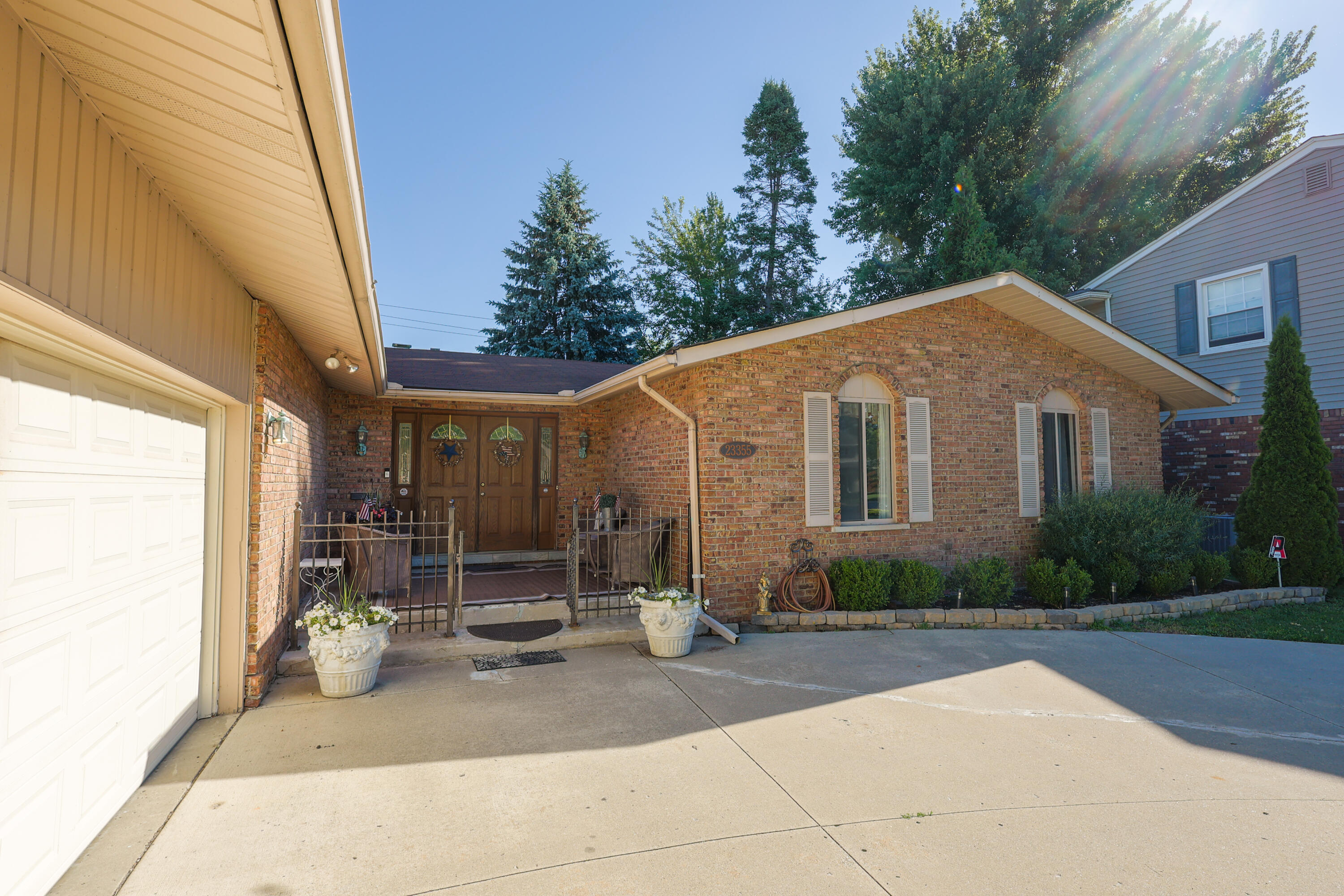 Residential in Saint Clair Shores 2