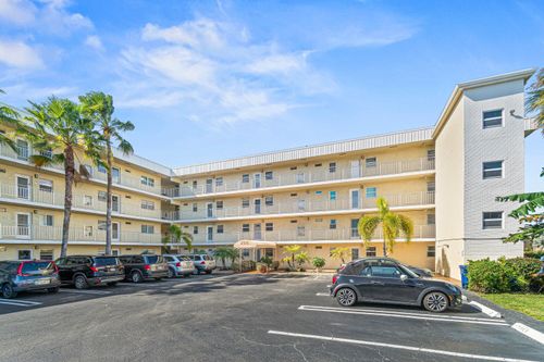 4100-2515 Ne 1st Ct, Boynton Beach, FL, 33435-2027 | Card Image