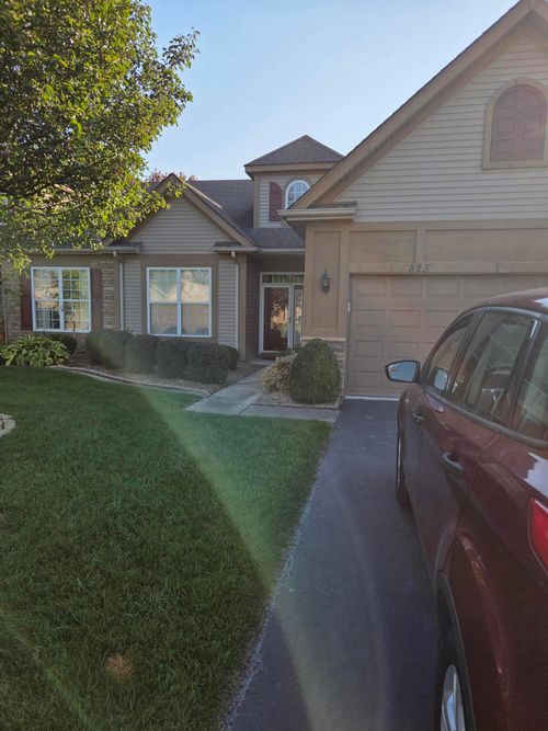 825 New Buffalo Dr, Schererville, IN, 46375-1293 | Card Image