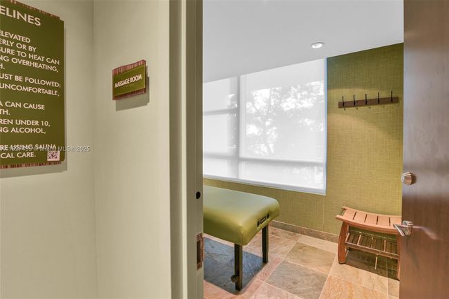 APT-1903S - 2681 N Flamingo Rd, Condo with 2 bedrooms, 2 bathrooms and null parking in Sunrise FL | Image 48