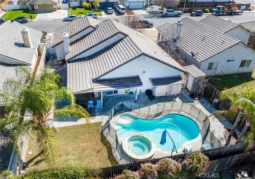 44475 Galicia Dr, Hemet, CA, 92544 | Card Image