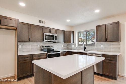 5168 W Bluejay St, Tucson, AZ, 85742-9480 | Card Image