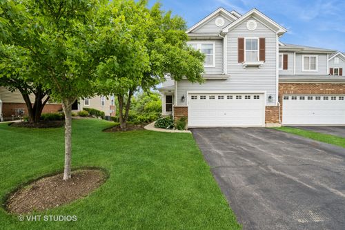 646 Grand Canyon Cir, Crystal Lake, IL, 60014-1918 | Card Image