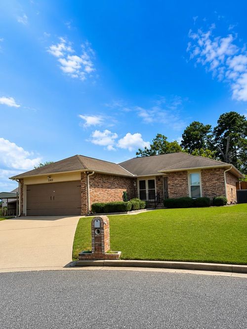 3303 Cater Ct, Phenix City, AL, 36867-1641 | Card Image
