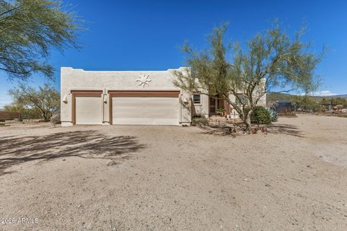 2244 E Cavalry Rd, New River, AZ, 85087-7564 | Card Image