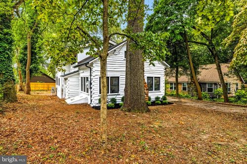 6 Oak Ln, Mount Laurel, NJ, 08054-2075 | Card Image