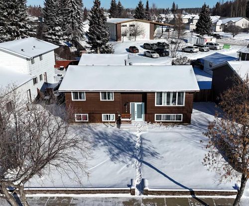 5114 13 Ave, Edson, AB, T7E1H6 | Card Image