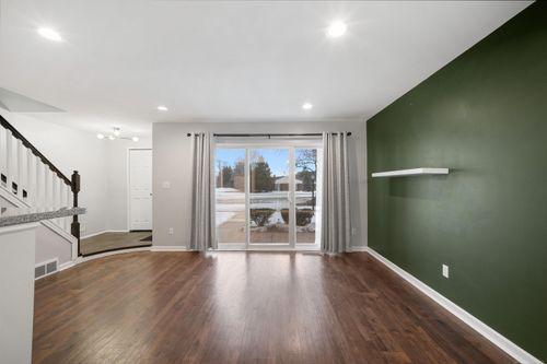 8201 Kennedy #3 Circle, Warren, MI, 48093 | Card Image