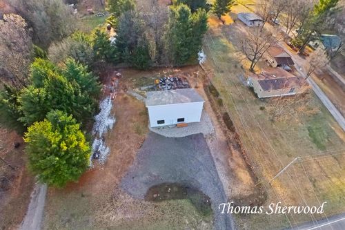 12315 Podunk Rd, Greenville, MI, 48838-9397 | Card Image