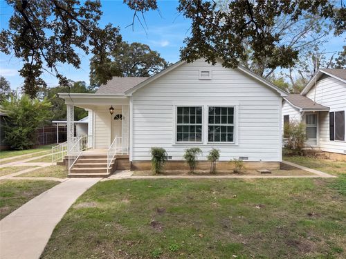 1709 N Sylvania Ave, Fort Worth, TX, 76111-2738 | Card Image