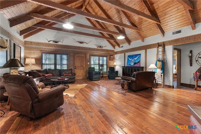 92 N Us Highway 281, Home with 3 bedrooms, 2 bathrooms and null parking in Lampasas TX | Image 19