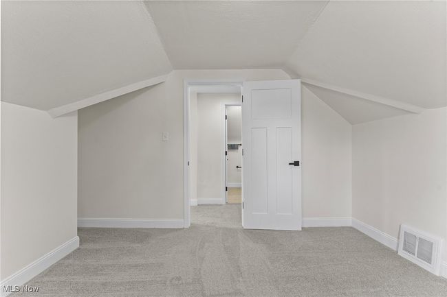 30031 Thomas St, House other with 5 bedrooms, 3 bathrooms and null parking in Willowick OH | Image 4