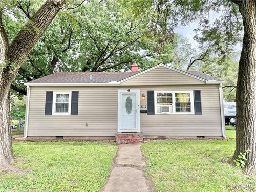 3212 Rodger Ave, Granite City, IL, 62040-5043 | Card Image