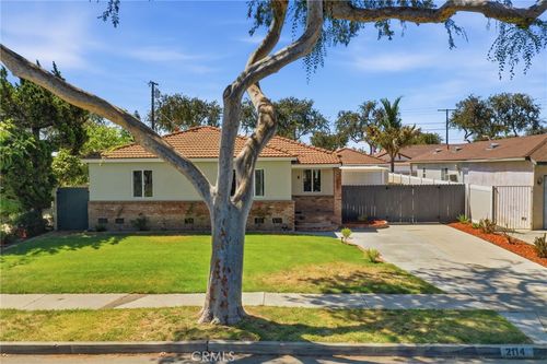 2114 W West Ave, Fullerton, CA, 92833-3244 | Card Image