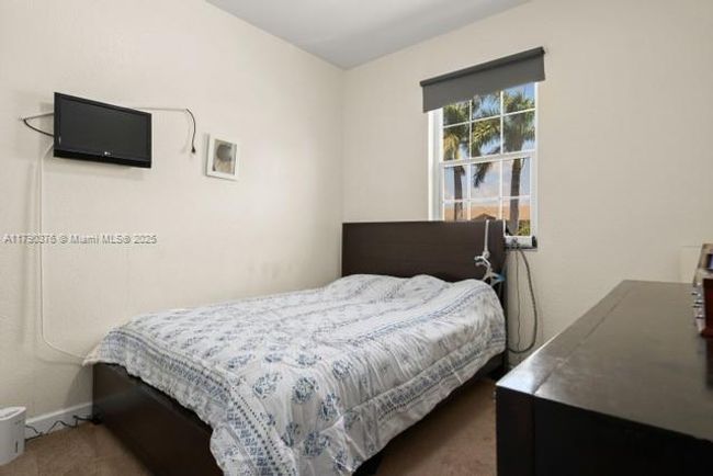 9346 Sw 221 St St, Townhouse with 3 bedrooms, 3 bathrooms and null parking in Cutler Bay FL | Image 11
