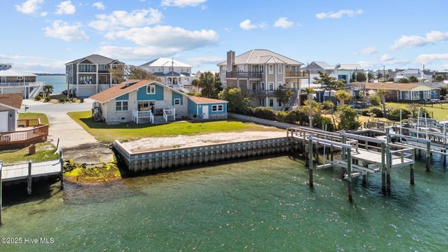 247 Bay View Blvd, House other with 4 bedrooms, 3 bathrooms and 1 parking in Atlantic Beach NC | Image 35