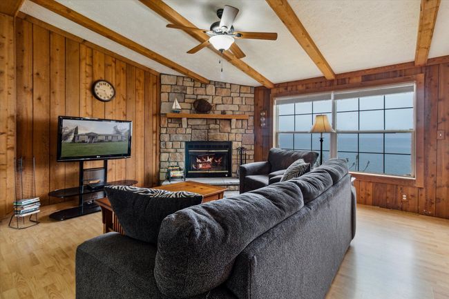 1515 Lakeside Dr, House other with 3 bedrooms, 2 bathrooms and null parking in Harbor Beach MI | Image 10