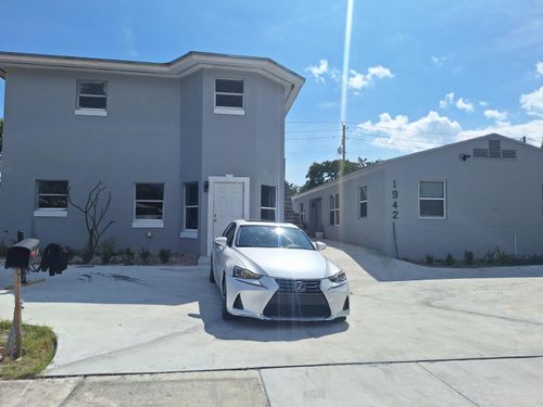 1942 Buchanan St, Hollywood, FL, 33020-4017 | Card Image