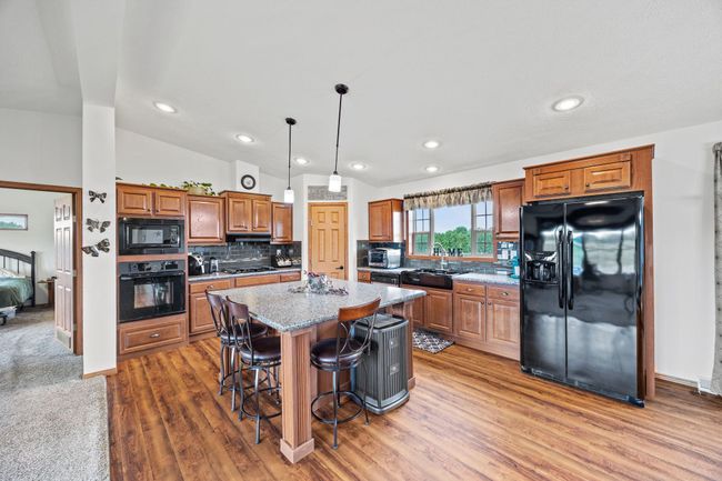 804 Park Vlg, House other with 3 bedrooms, 2 bathrooms and null parking in Litchfield MN | Image 4