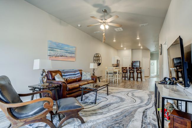 2109 Avenue J, Home with 6 bedrooms, 4 bathrooms and null parking in Lubbock TX | Image 8